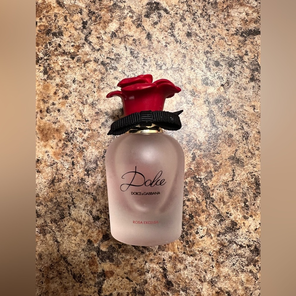Dolce and Gabbana perfume Rose 1 Fluid Oz